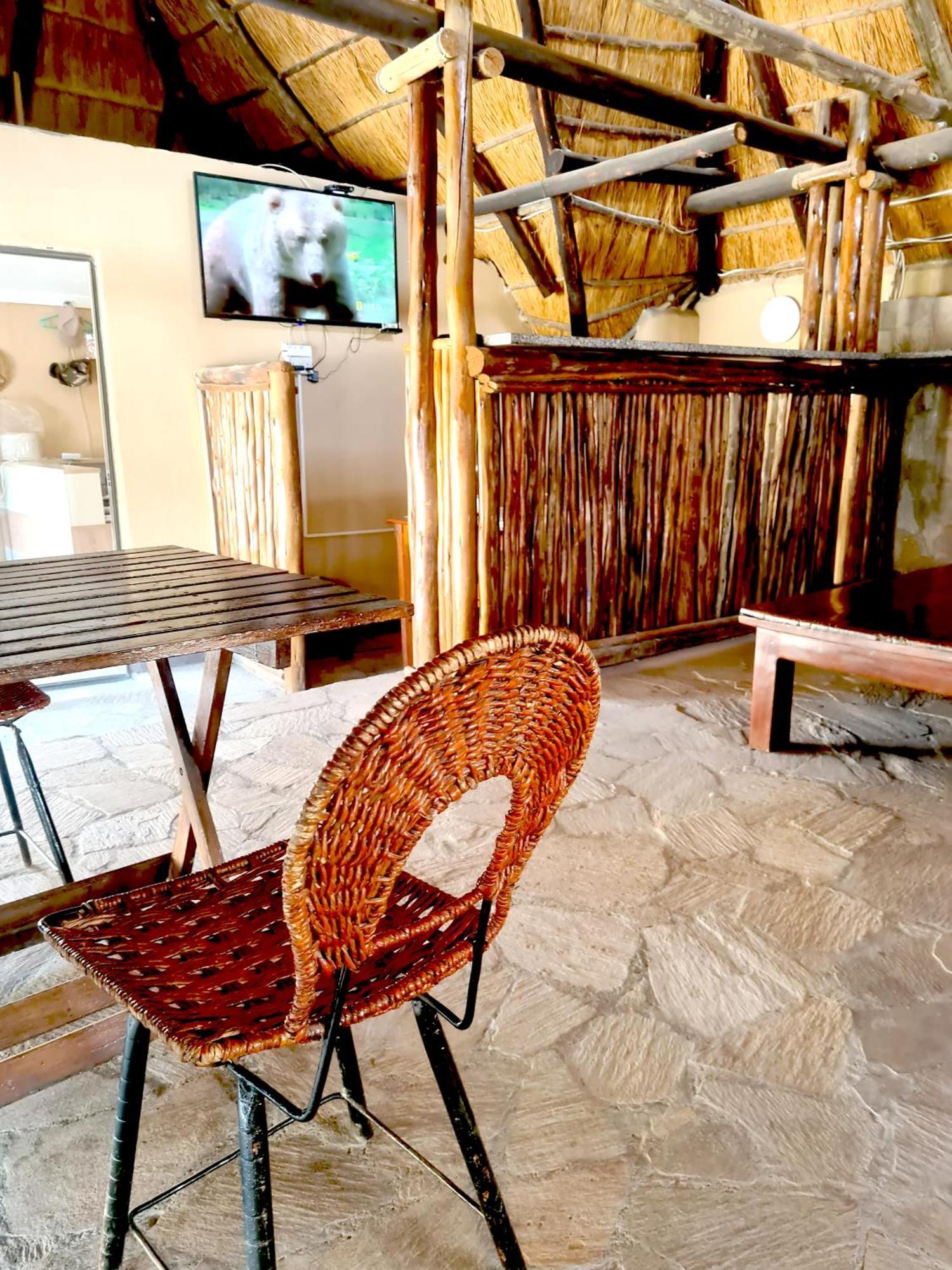 Maya Bnb Nata Luaran gambar