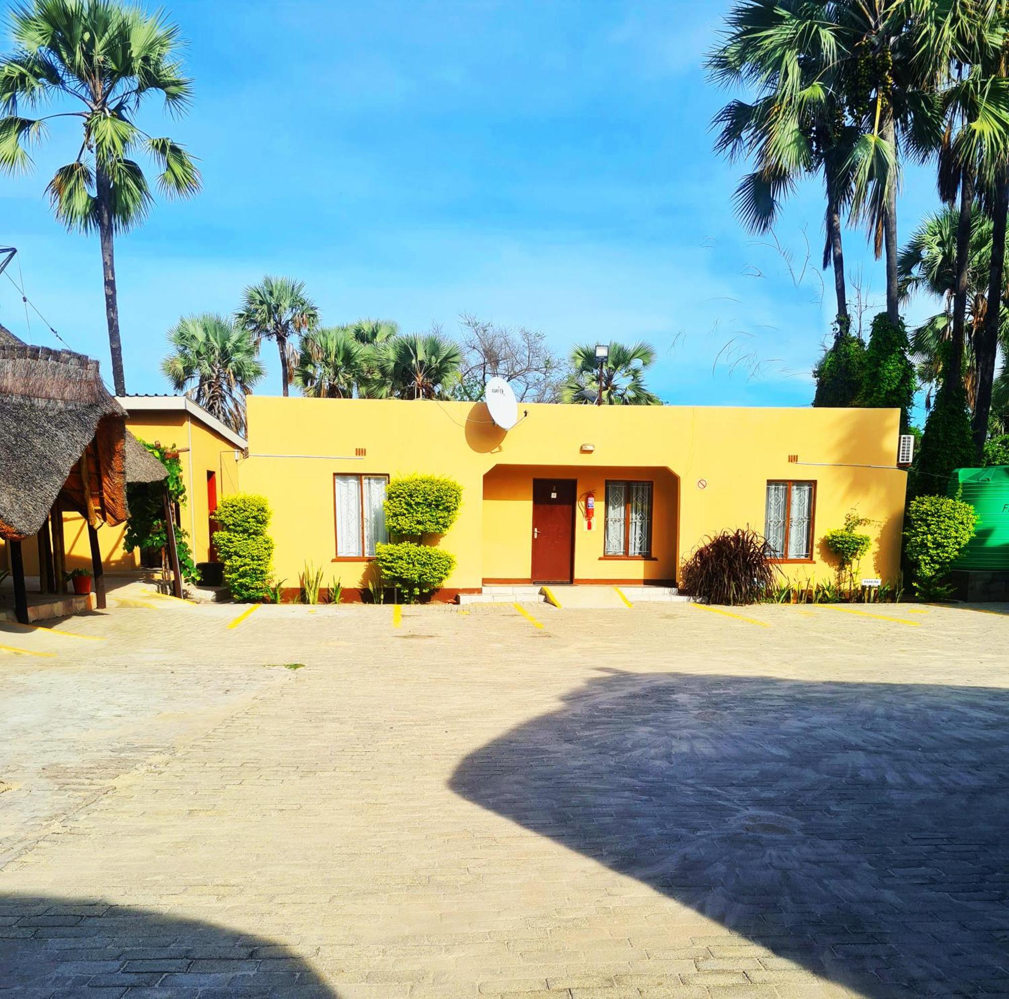 Maya Bnb Nata Luaran gambar