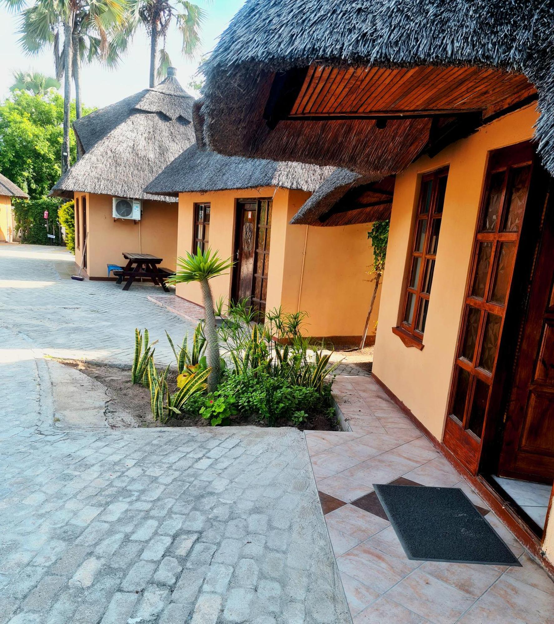 Maya Bnb Nata Luaran gambar